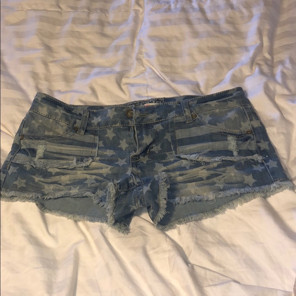 NWOT Hot KISS Shorts